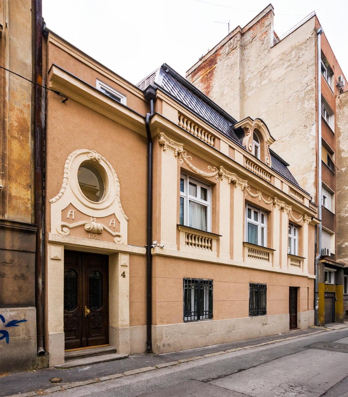 Lux Villa Old Town Belgrado Buitenkant foto