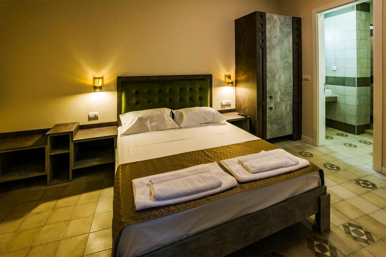 Lux Villa Old Town Belgrado Buitenkant foto