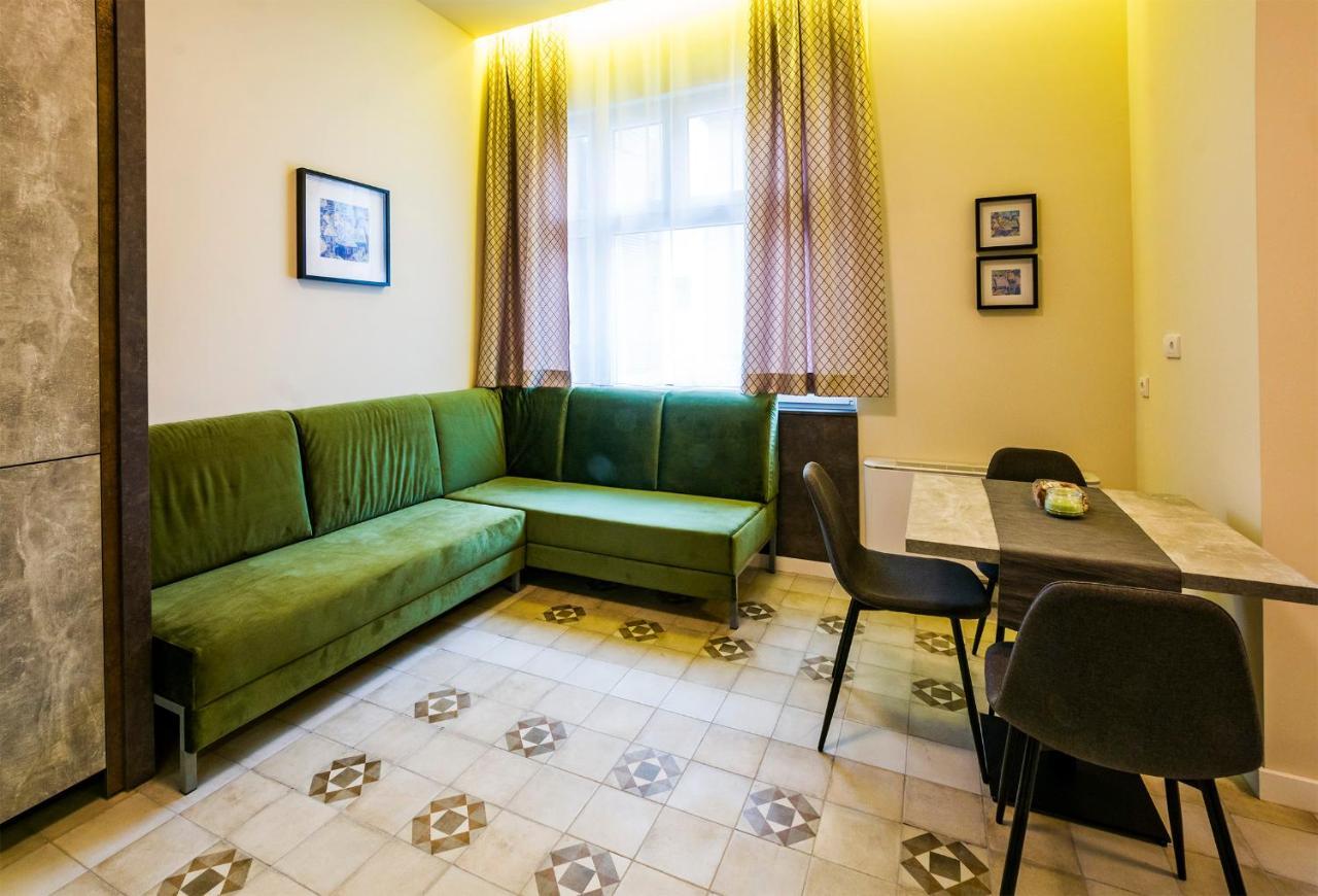 Lux Villa Old Town Belgrado Buitenkant foto