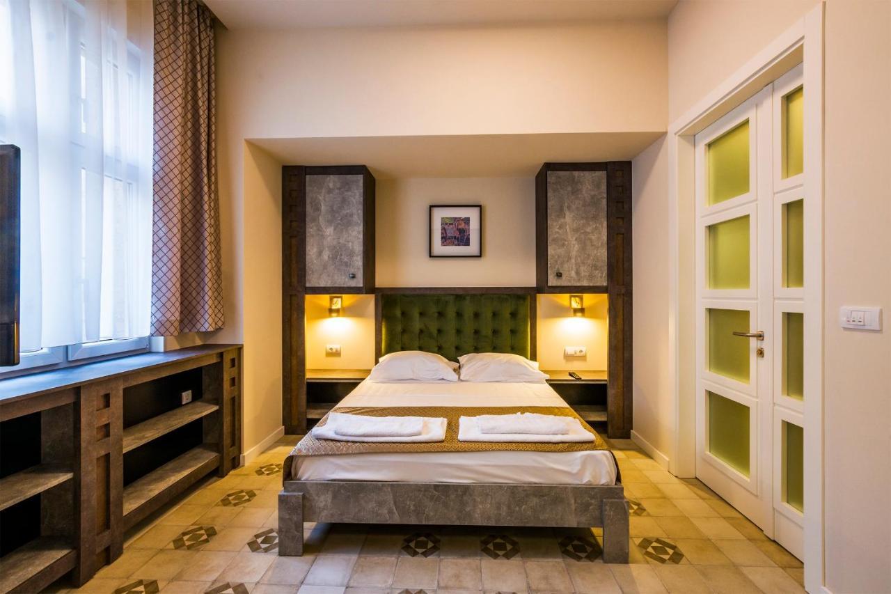 Lux Villa Old Town Belgrado Buitenkant foto