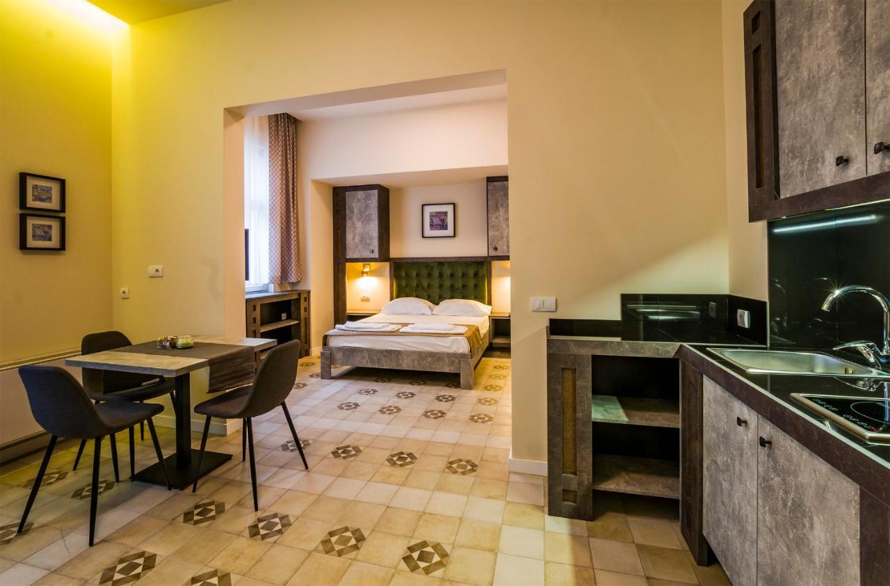 Lux Villa Old Town Belgrado Buitenkant foto