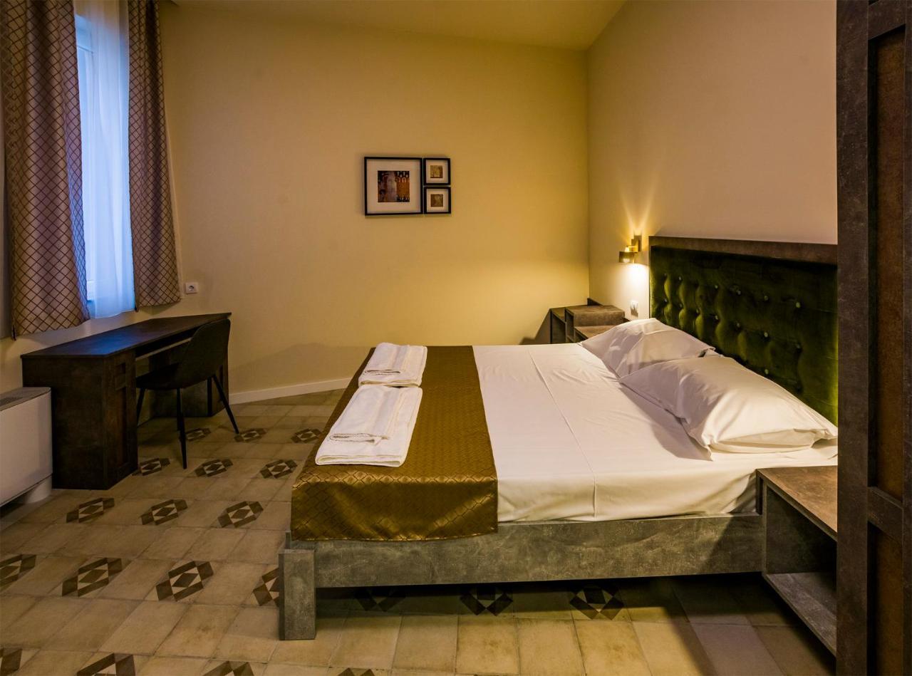 Lux Villa Old Town Belgrado Buitenkant foto