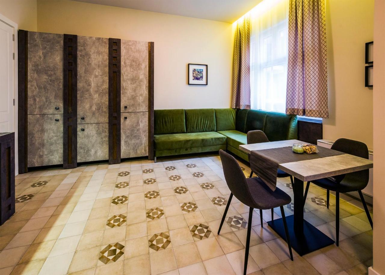 Lux Villa Old Town Belgrado Buitenkant foto